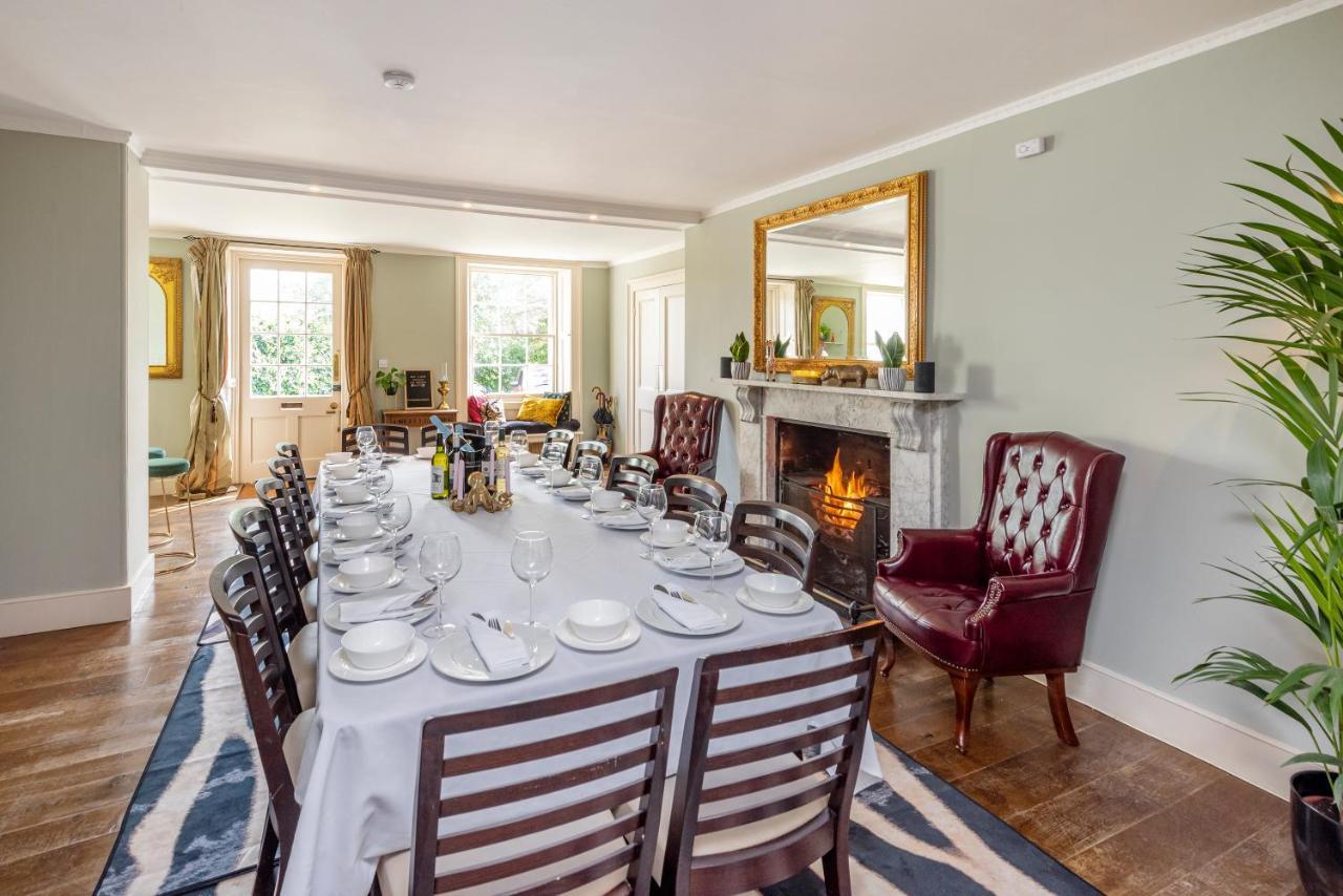 Cotswold Manor House - Country House Retreat With Hot Tub, Ideal For Large Groups Petty France Exterior photo